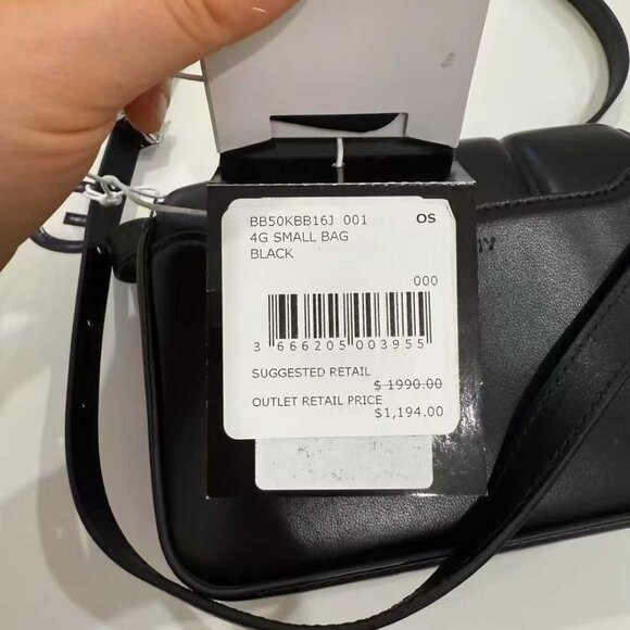 NWT Authentic Givenchy  small 4g quilted shoulder bag - Picture 3 of 9